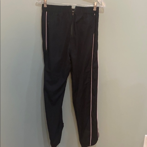 NWT LF Women black joggers - Picture 4 of 8